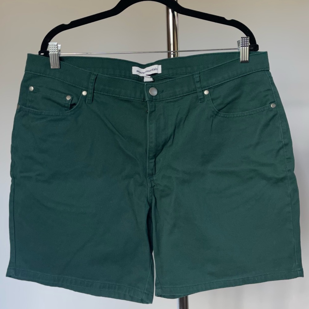 Amazon Essential Mens Shorts